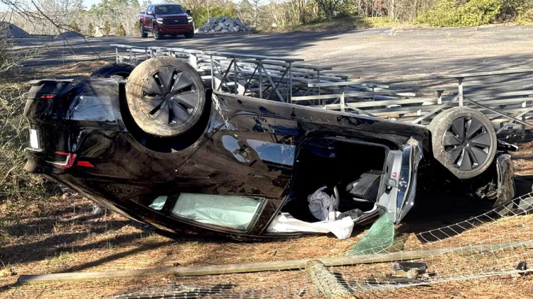 Tesla Model 3: Otonom Vožnja Dovela do Neverovatne Nesreće